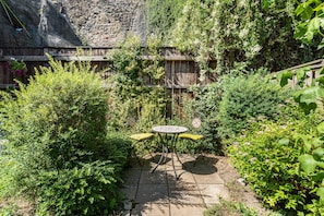 Unclassified image, 2 of 32, button - Apartment 'Altstadtbrücke' with Shared Garden and Wi-Fi (Görlitz)