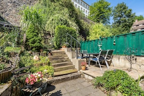 Unclassified image, 5 of 32, button - Apartment 'Altstadtbrücke' with Shared Garden and Wi-Fi (Görlitz)