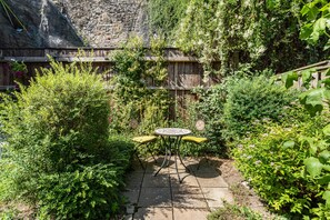 Unclassified image, 2 of 26, button - Apartment 'Altstadtbrücke' with Shared Garden and Wi-Fi (Görlitz)
