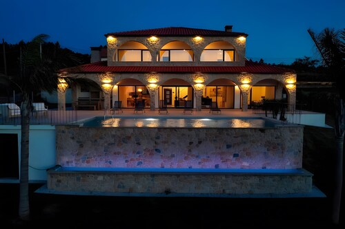 Villa Vista D'Ouro – Luxury Mountain View, Wi-Fi & Air Conditioning