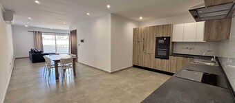 Cozy modern 2-bedroom apartment with AC in marvelous Il-Fgura