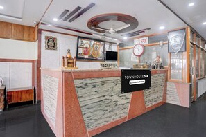 Unclassified image, 3 of 29, button - Super Townhouse Oak Dharwad New Bus (Dharwad)