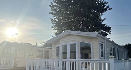 Home by the Sea - Adventure Village Access