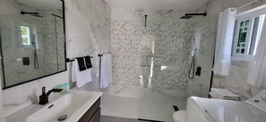 Bathroom - Sea view property near Ocho Rios and Ian Fleming airport (Boscobel)