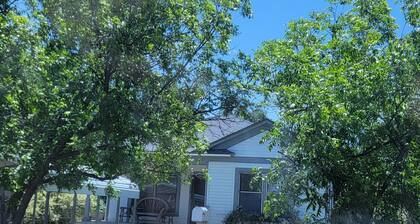 Welcoming 2-bedroom house with AC in charming Post Texas. Good quite neighbor