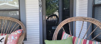 Welcoming 2-bedroom house with AC in charming Post Texas. Good quite neighbor