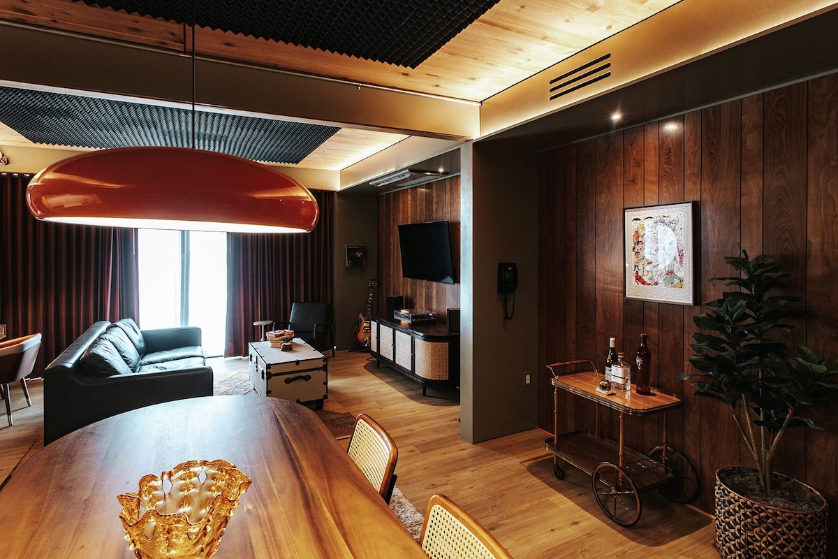Suite | Een minibar, gratis wifi, individueel gedecoreerd, beddengoed