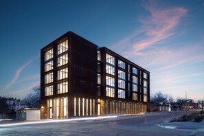 Exterior - bohème (Austin)