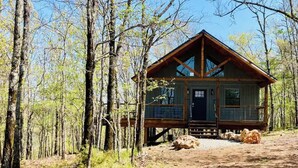 Exterior - Sunset Ridge: Cozy Cabin, Hot Tub, Fire Pit, & Wooded Views.  (Bismarck)
