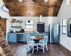 Dining - Sunset Ridge: Cozy Cabin, Hot Tub, Fire Pit, & Wooded Views.  (Bismarck)