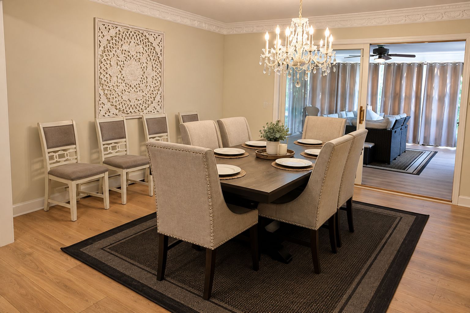 Suite, Garden View | Dining