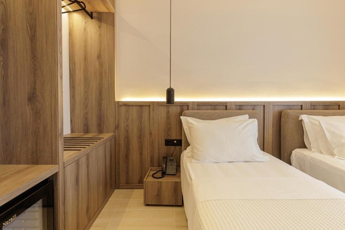 Deluxe Double or Twin Room, Balcony