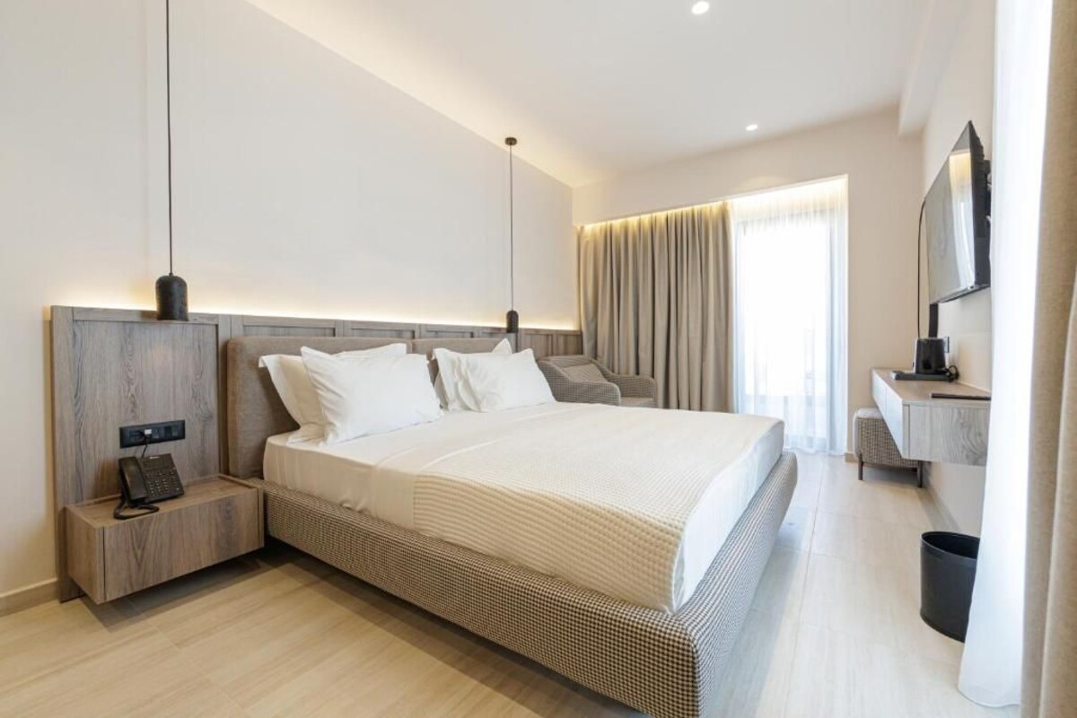 Deluxe Apartment, Balcony, City View