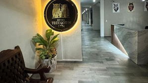 Gambar tidak terklasifikasi, 2 dari 7, tombol