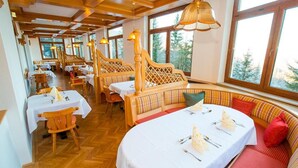 Dining - Kurhotel Renona Rehabilitation (Semmering-Kurort)