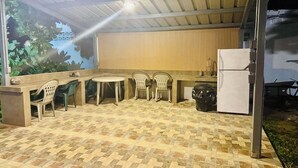 Outdoor dining - Beautiful Beach house, Sandy white beaches, and sunset views. Must see! (Asan)