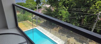 Xola Tobago
