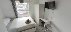 Room, 1 Bedroom - Room-small Double Ensuite Chelmsford Fre (Chelmsford)