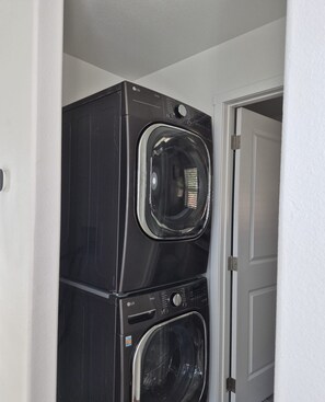 Unclassified image, 2 of 24, button