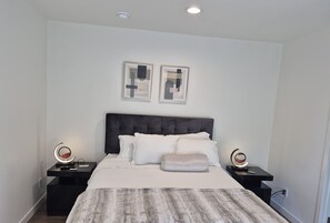 Room - Private Hot Tub Retreat / Fire Pit/Near Mt. Rainier & St Helens (Mossyrock)