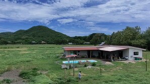Exterior - Luxury Modern Ranch, Private Pool & Farm Animals (santa cruz)
