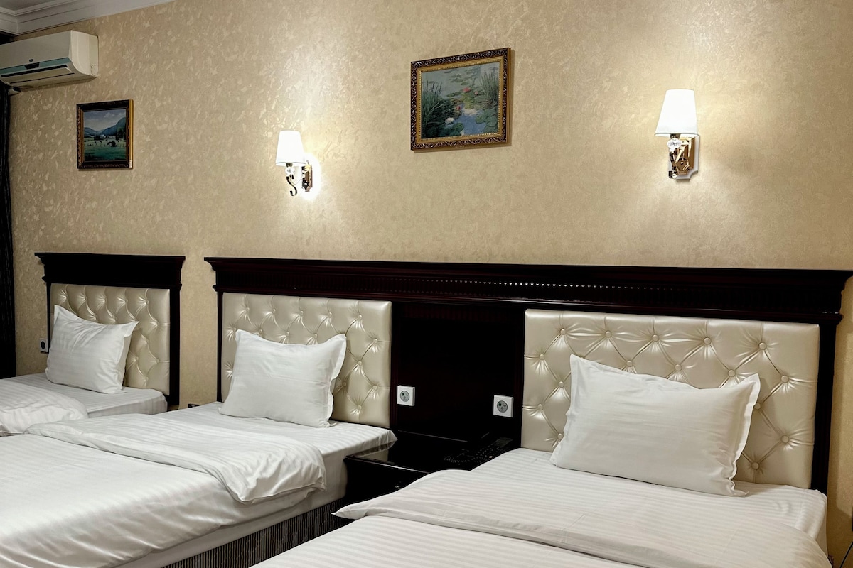 Standard Triple Room | In-room safe, iron/ironing board (on request), WiFi (free)
