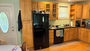 Unclassified image, 4 of 12, button - Sebego Lake Naples ME 2 bedroom 1 bath 4 minutes to private beach boat launch (Naples)