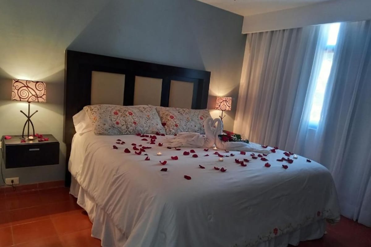 Comfort Double Room | Blackout drapes, iron/ironing board, WiFi (free)