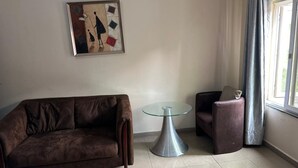 Living area - Signatious hotel and Suite Abuja (Abuja)