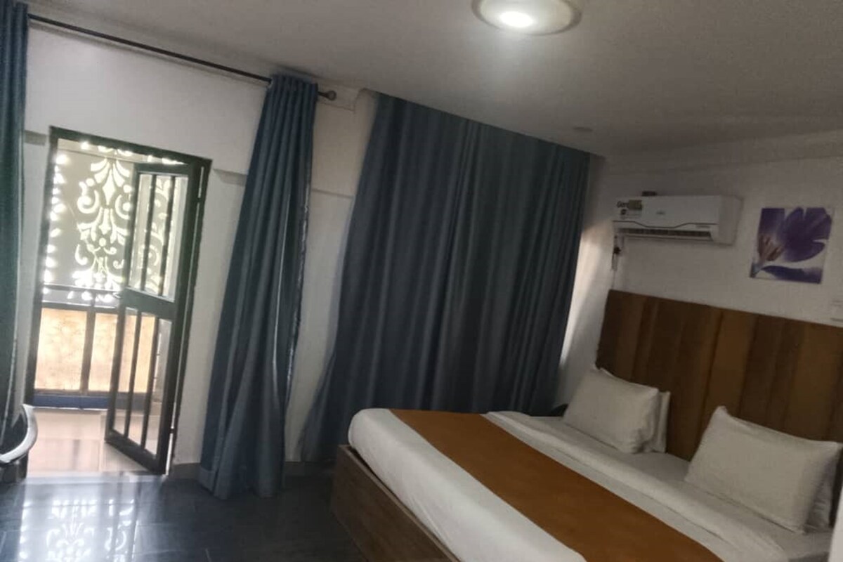 Standard Room | Desk, free WiFi