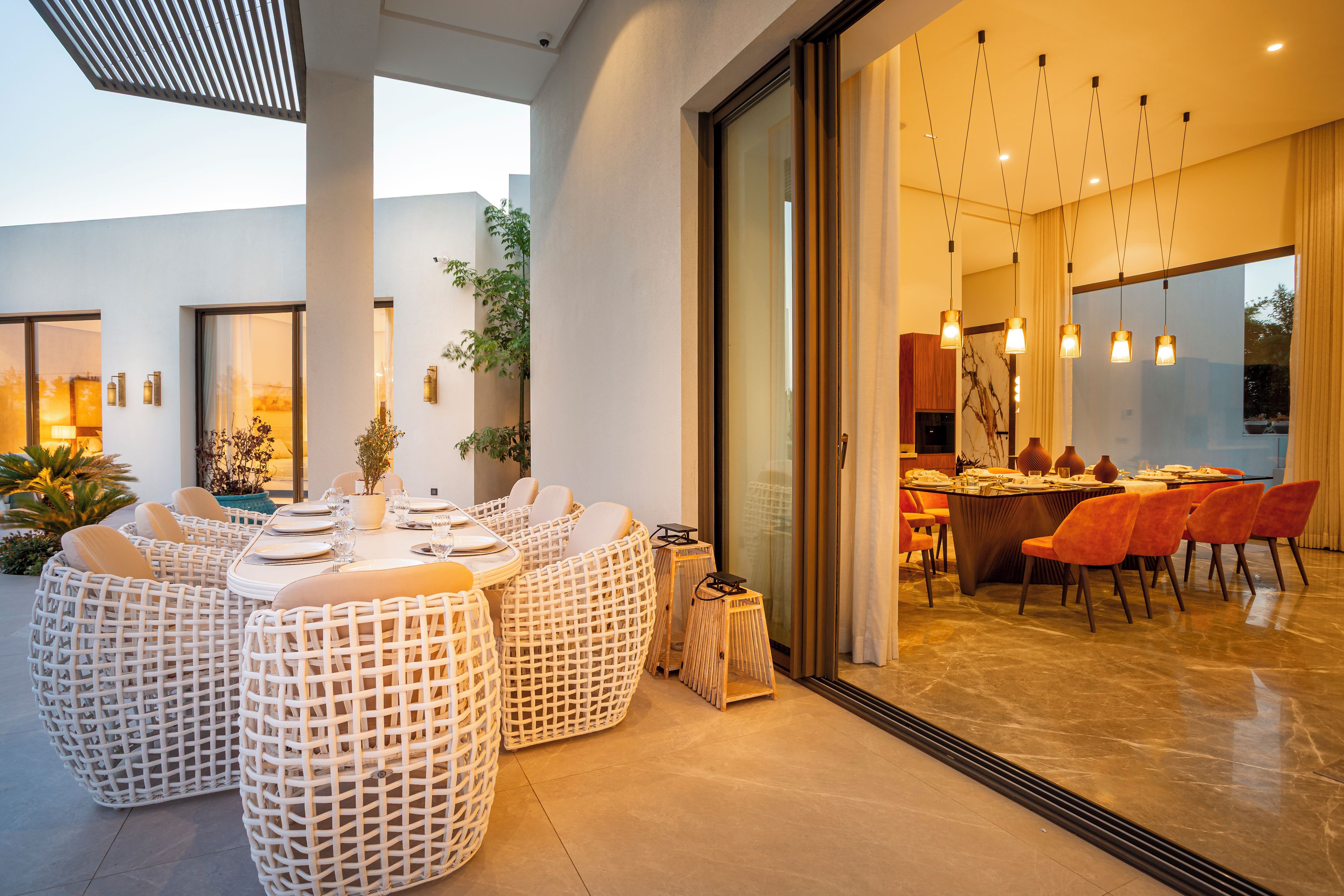 Outdoor dining
