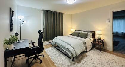 Brand-New, Clean, Equipped Gust Suite, in a peaceful area, Close to Everything