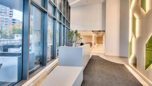 Unclassified image, 5 of 20, button - Modern Griffintown Retreat | Rooftop Pool, Gym & Balcony (Montréal)