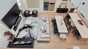 Unclassified image, 5 of 51, button - Luxury Mansion 3 Ensuites Bedrooms & Year-Round Gazebo (Edmonton)