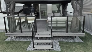 Unclassified image, 2 of 51, button - Luxury Mansion 3 Ensuites Bedrooms & Year-Round Gazebo (Edmonton)