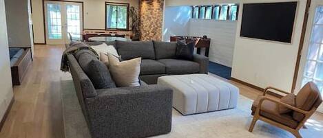 TV, fireplace, table tennis