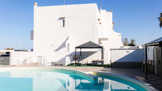 Pool - Vrbo Property (Bari)
