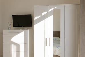 Room - Vrbo Property (Bari)