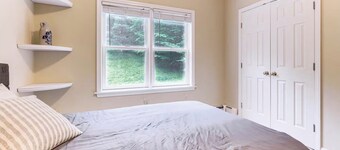 Waterville Mountain Retreat w/ Hot Tub