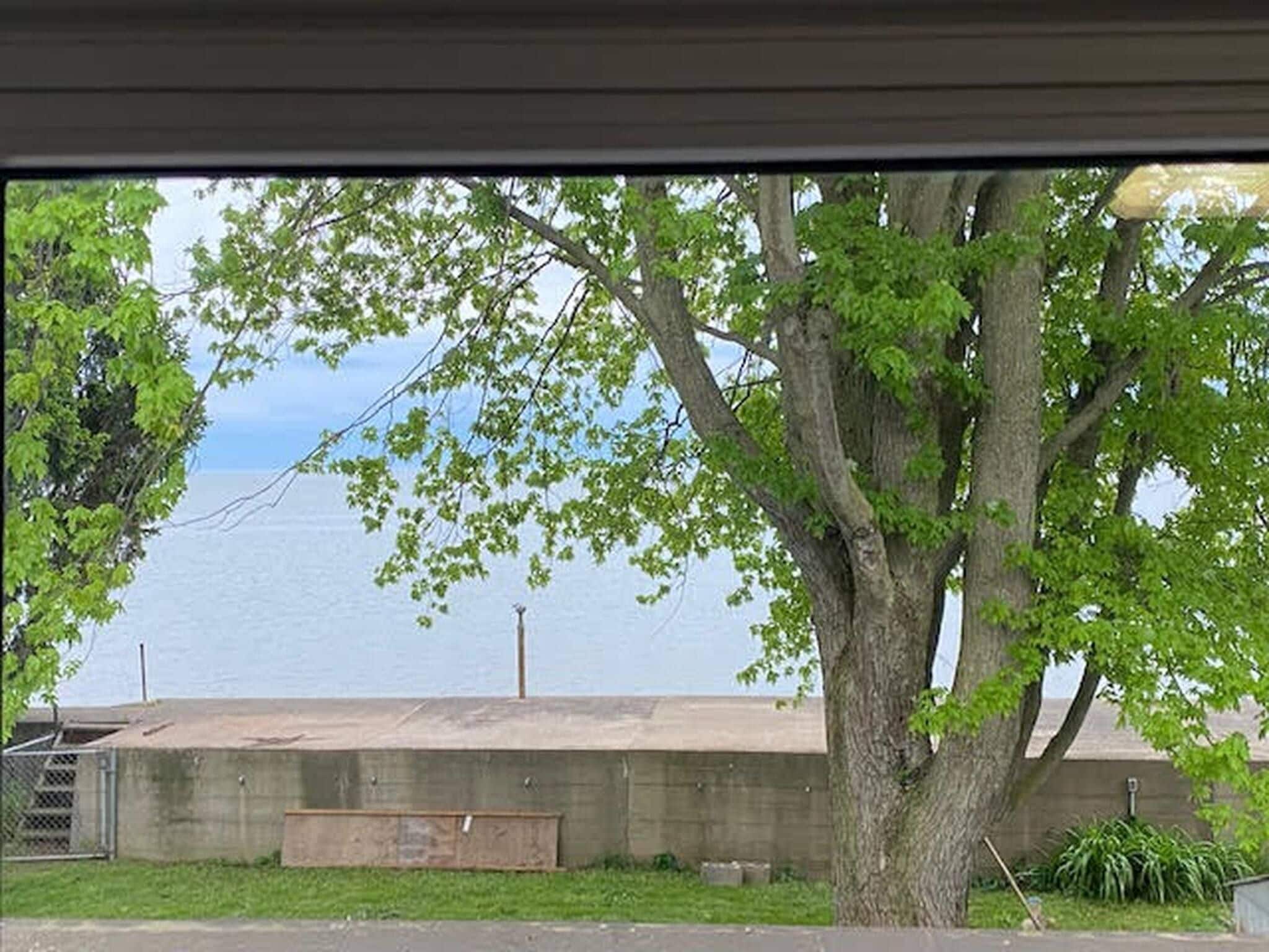 House, 3 Bedrooms, Balcony | Property grounds