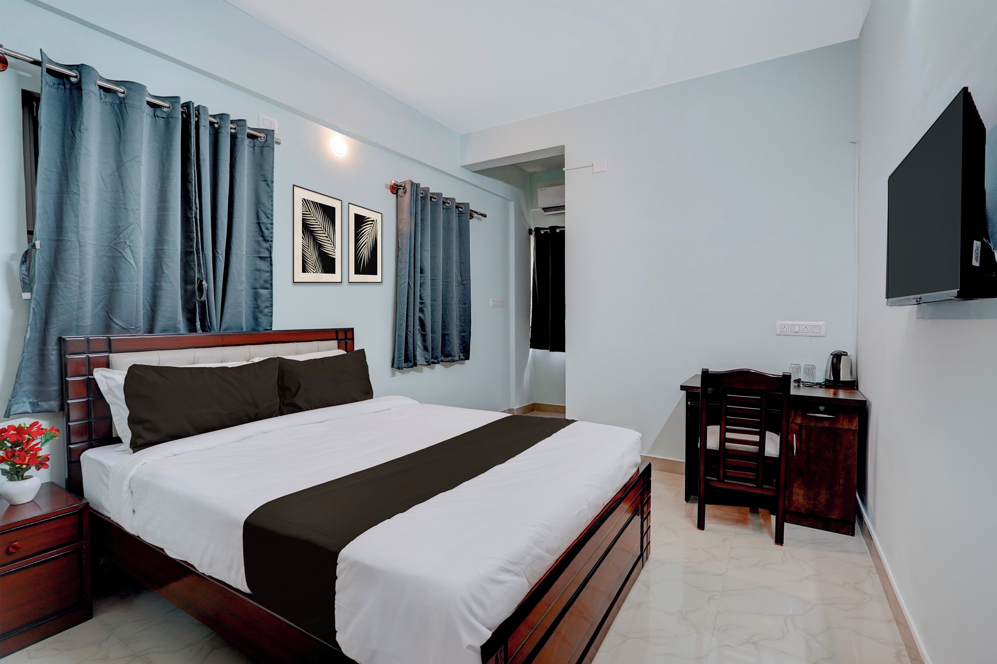Deluxe Double or Twin Room | WiFi (free)