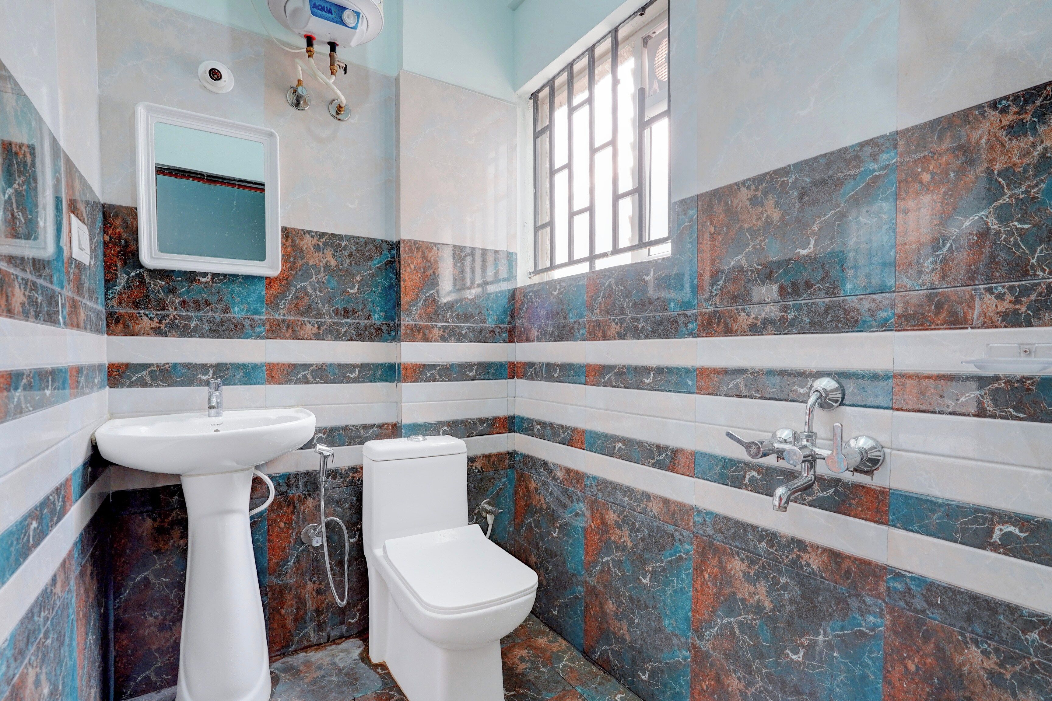 Deluxe Double or Twin Room | Bathroom
