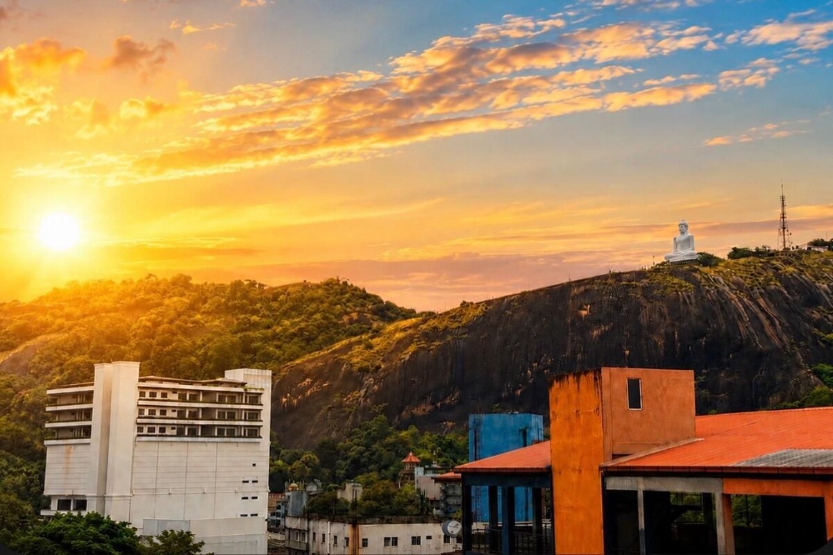 Quarto casal luxo, sacada, vista para a cidade | Diversos