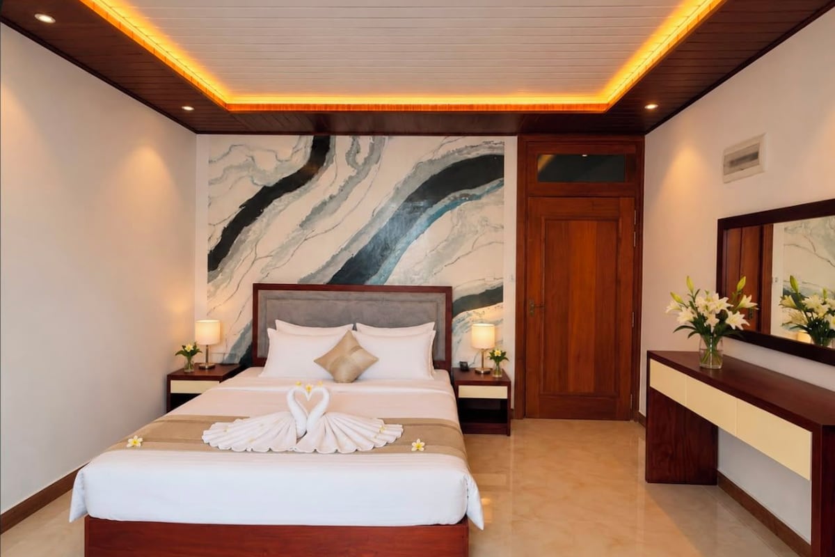 Standard Double Room, City View | Premium bedding, desk, laptop workspace, iron/ironing board (on request)