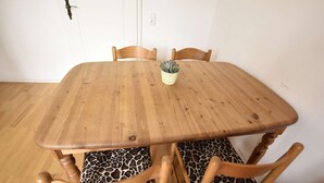 Dining - Vrbo Property (Leichlingen)