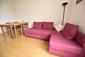 Living area - Vrbo Property (Leichlingen)
