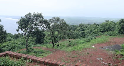 Sea Eagle Homestay and Cottages Guhagar