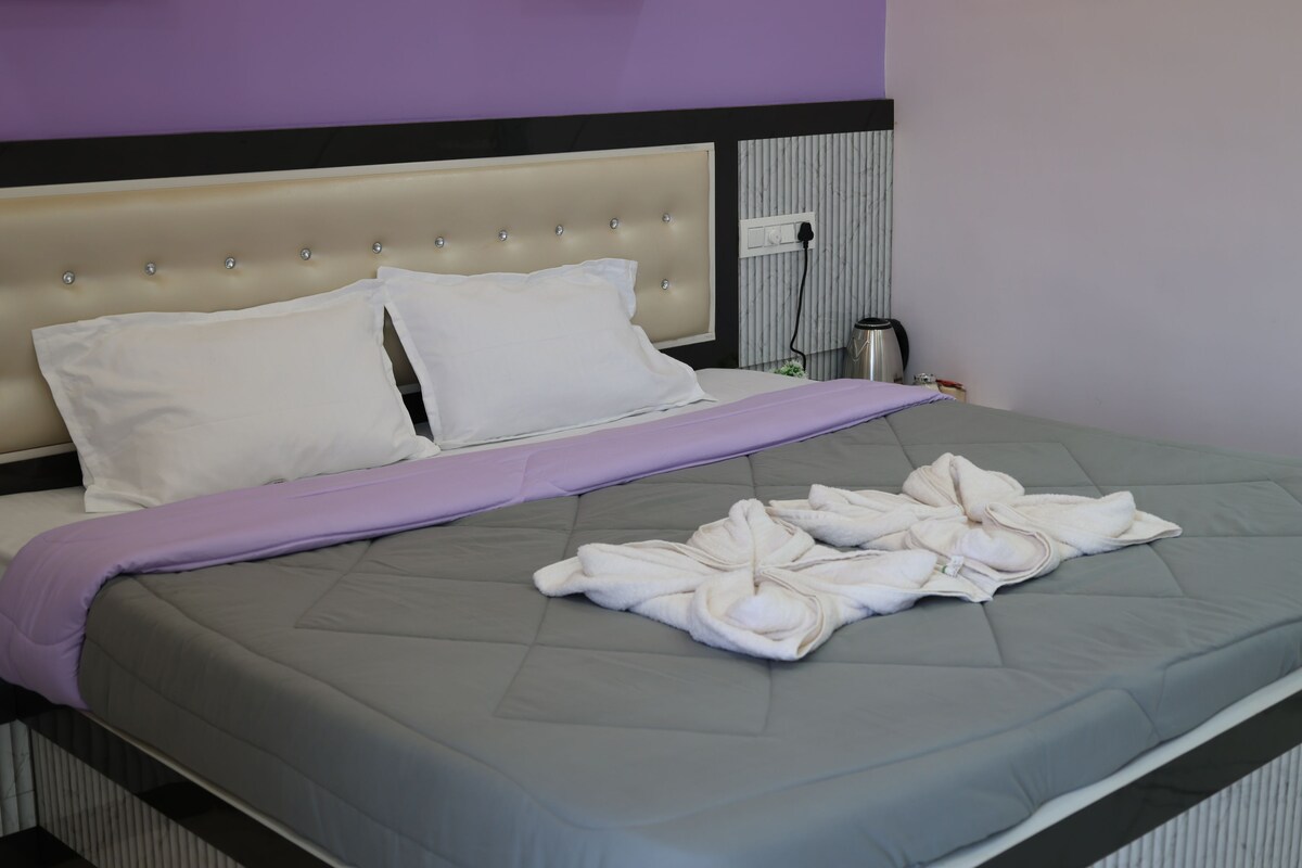Deluxe Room, Beach View