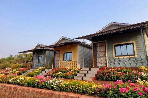 Sea Eagle Homestay and Cottages Guhagar