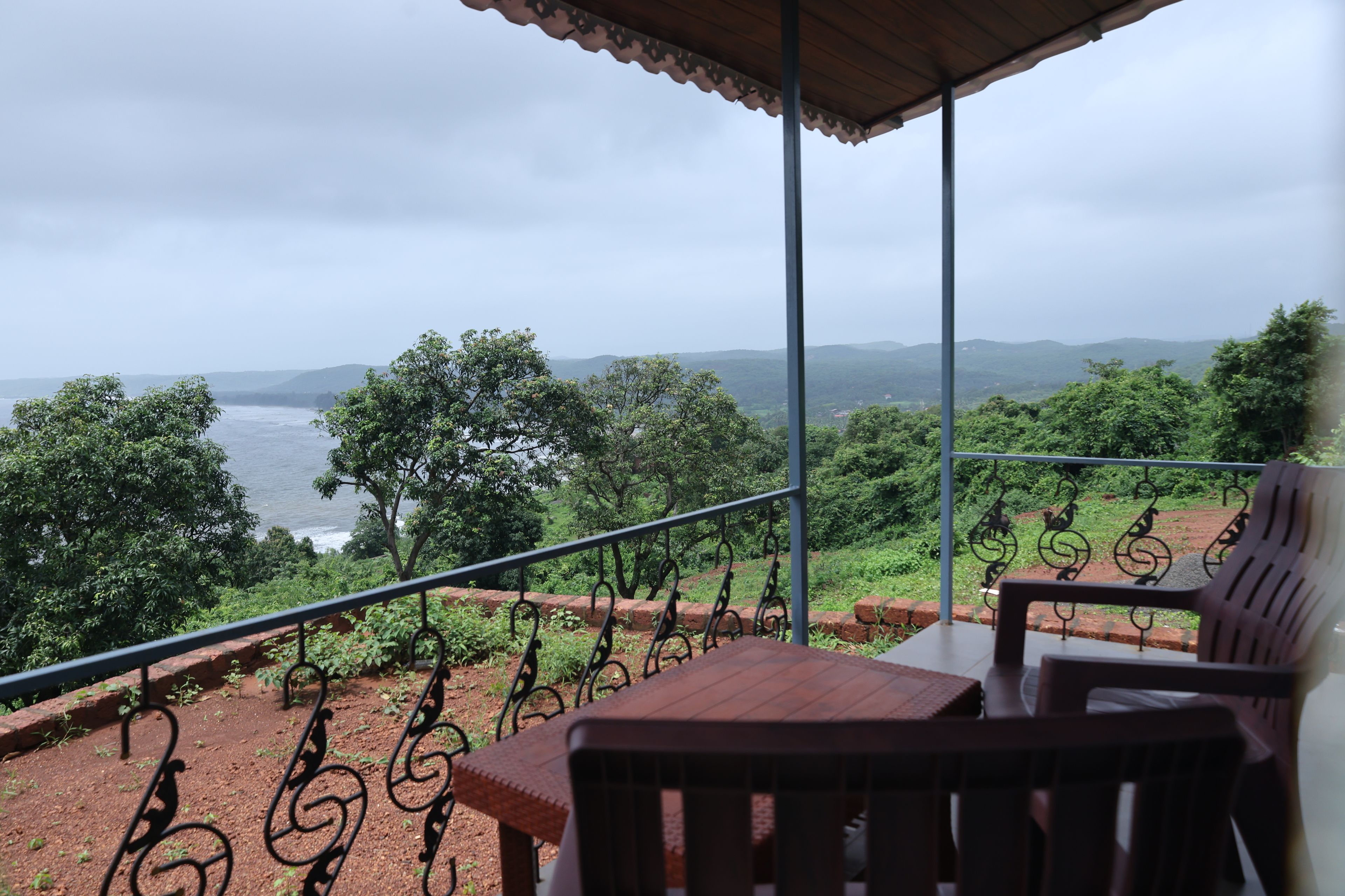 Luxury Cottage, Multiple Beds, Sea View | Outdoor dining